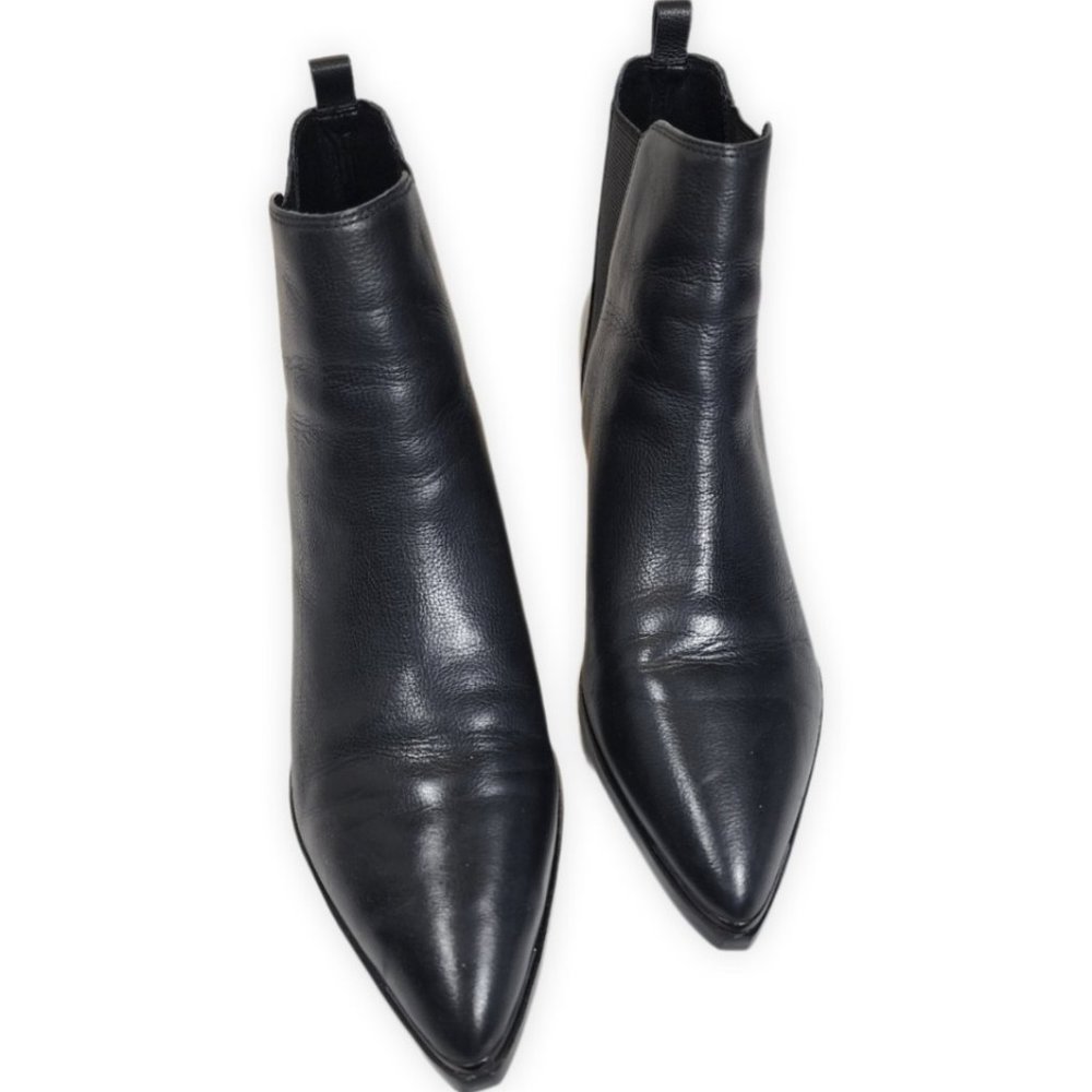 MARC FISHER Yale Chelsea Boot - Women's US 10M